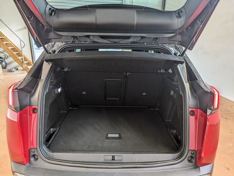 PEUGEOT 3008 II 2020 1.5 BLUEHDI 130 GT LINE