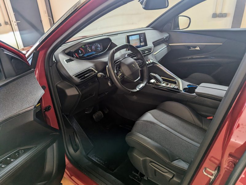 PEUGEOT 3008 II 2020 1.5 BLUEHDI 130 GT LINE