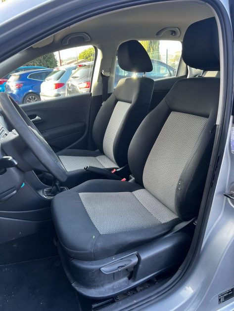 VOLKSWAGEN POLO 2010