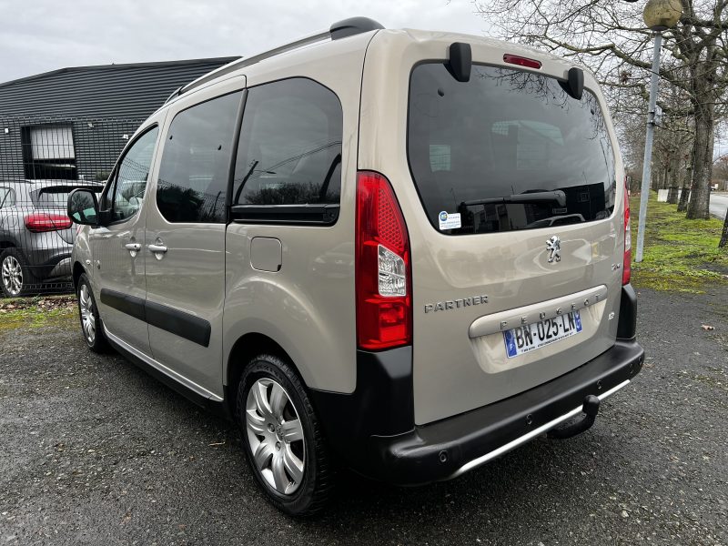 PEUGEOT PARTNER TEPEE 2011