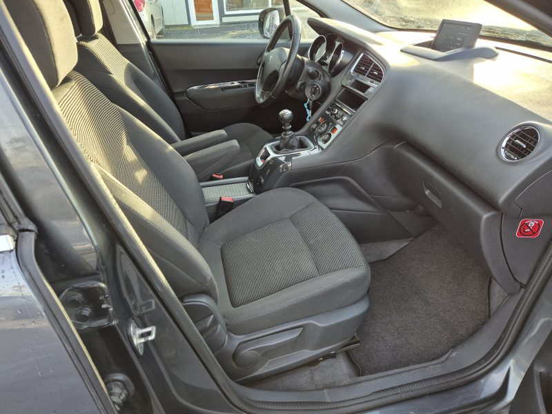 PEUGEOT 5008 1.2 130cv 2015 129000 km possibilité ethanol