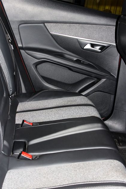 PEUGEOT 3008 SUV 2017