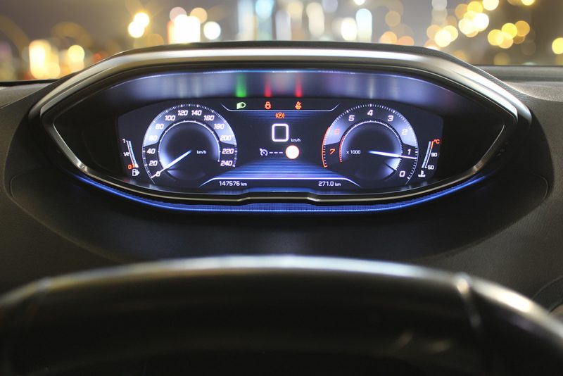 PEUGEOT 3008 SUV 2017