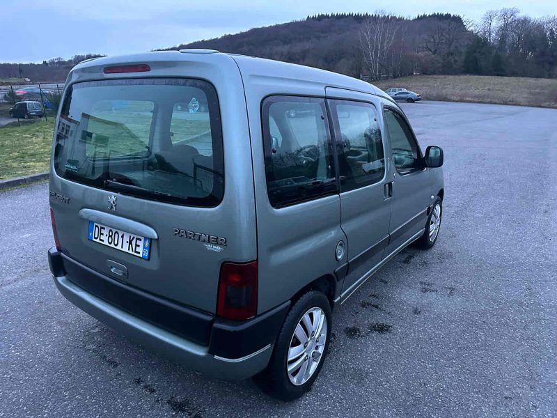 PEUGEOT PARTNER Monospace 2003