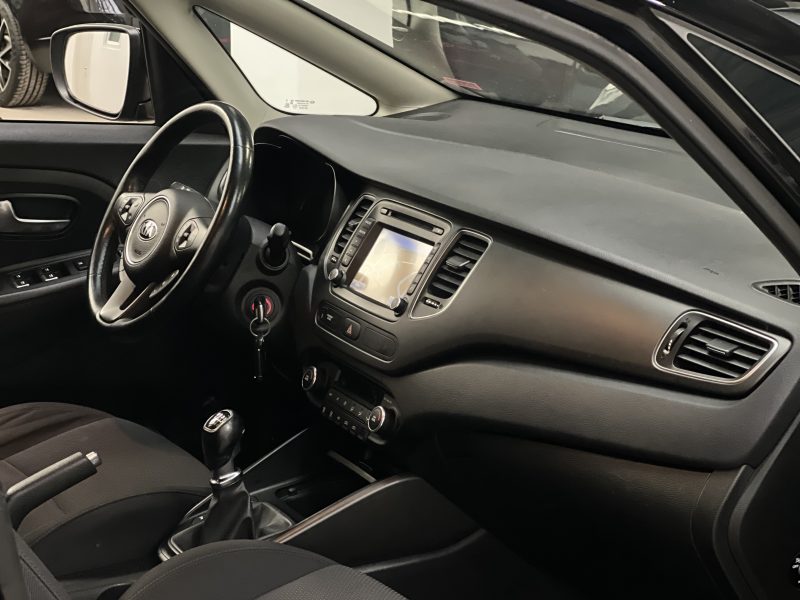 KIA CARENS 1.7 CRDI 136CH DREAM TEAM