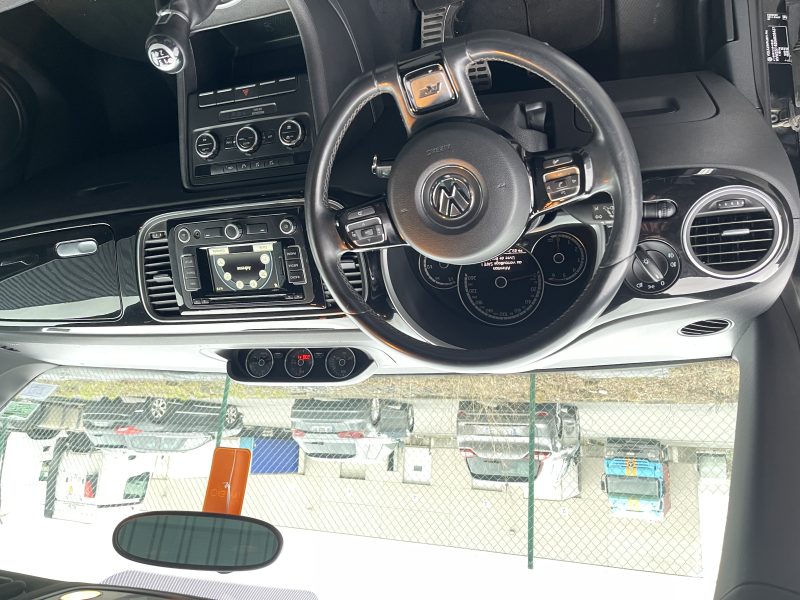 VOLKSWAGEN BEETLE 2013 RLINE