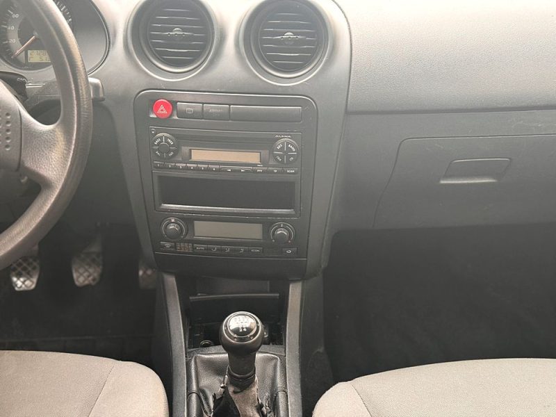 SEAT IBIZA 2004