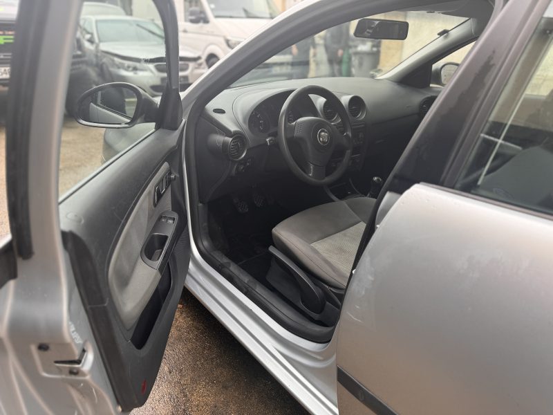 SEAT IBIZA 2004