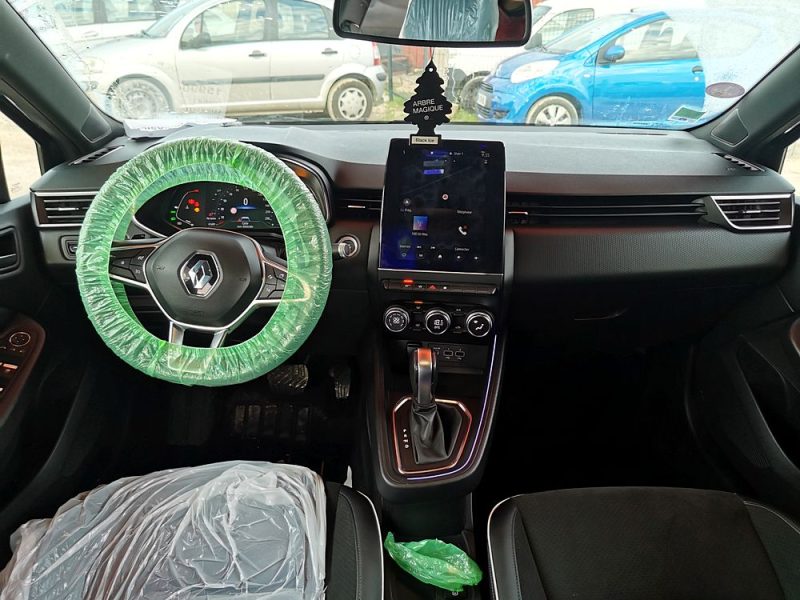 RENAULT CLIO V 1,3TCE 130CH INTENS+ 2019