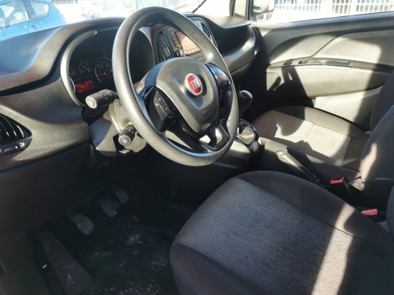 FIAT DOBLO Camionnette/break 2015