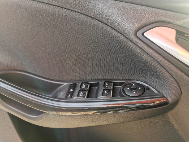 FORD FOCUS III 1,5TDCI TITANIUM 120CH