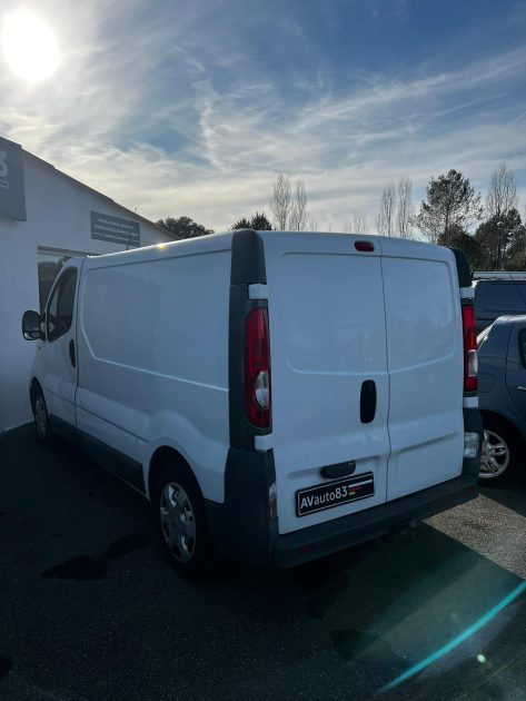 RENAULT TRAFIC 2010