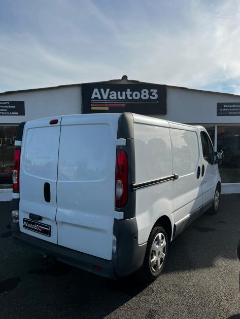 RENAULT TRAFIC 2010