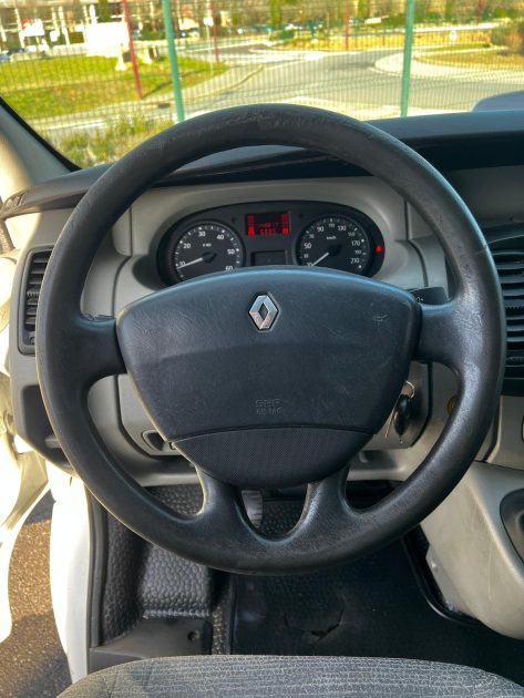 RENAULT TRAFIC 2010