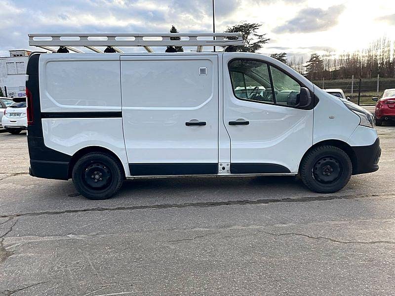 RENAULT TRAFIC  3 