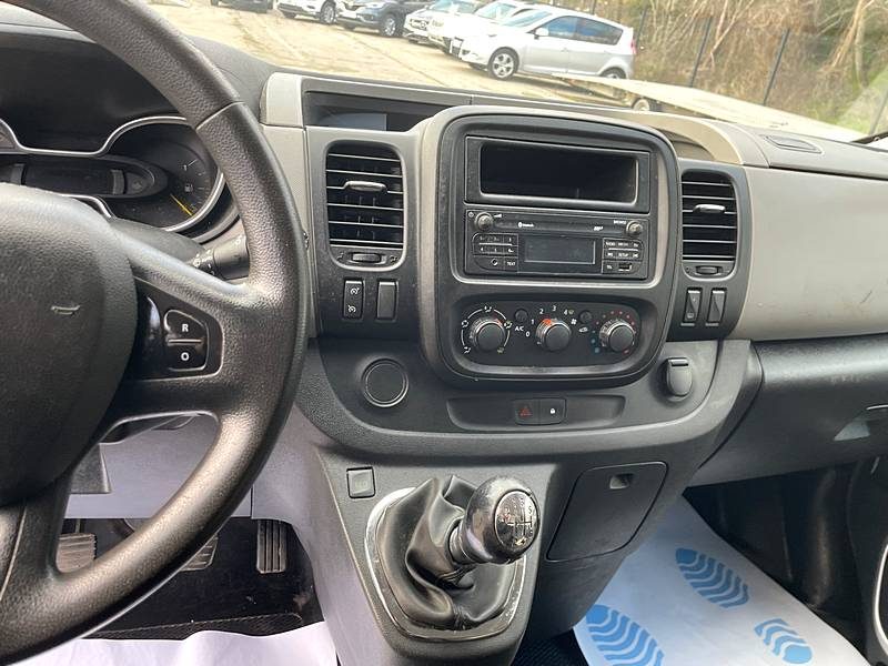 RENAULT TRAFIC  3 