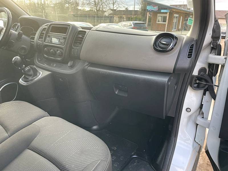 RENAULT TRAFIC  3 