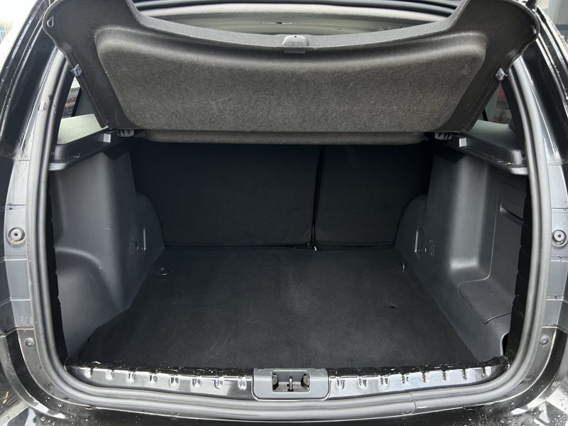 DACIA DUSTER PHASE 2 II 1.5 DCI 110 BOITE AUTO 4x2 14 900 KMS GPS 1ERE MAIN ATTELAGE - GARANTIE 1 AN