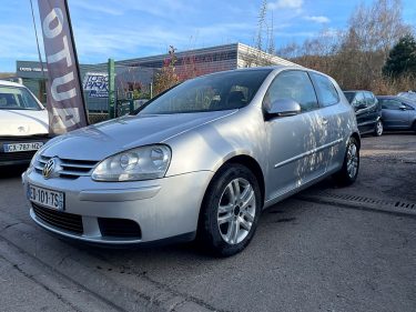 VOLKSWAGEN GOLF V 1.9TDI 105CV