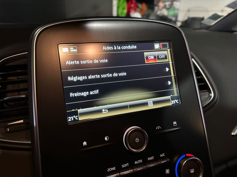 RENAULT SCÉNIC IV 2019