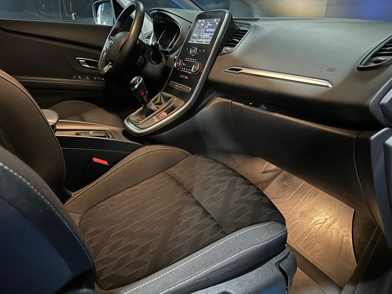 RENAULT SCÉNIC IV 2019