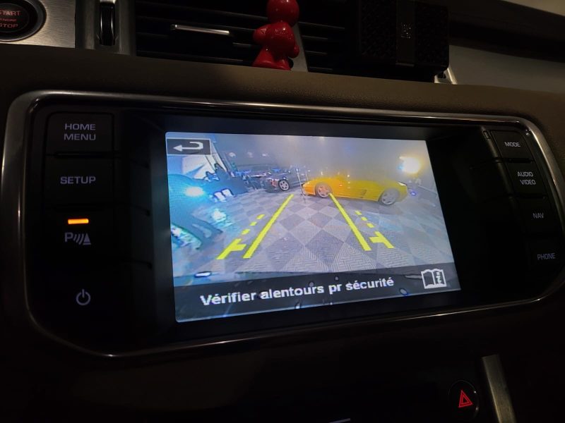 LAND ROVER RANGE ROVER EVOQUE 2.2 TD4 150cv BVA // Toit Panoramique , Caméra , Meridian // Révision 