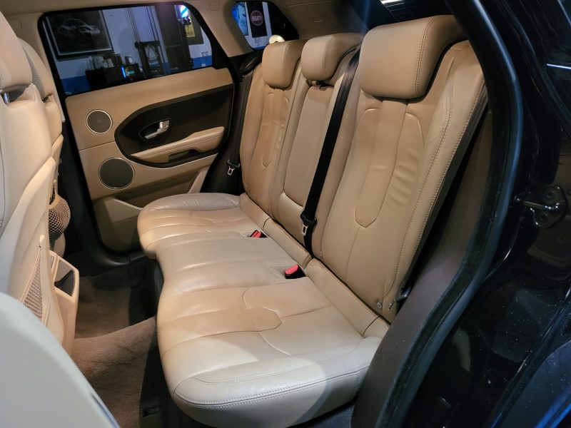 LAND ROVER RANGE ROVER EVOQUE 2.2 TD4 150cv BVA // Toit Panoramique , Caméra , Meridian // Révision 