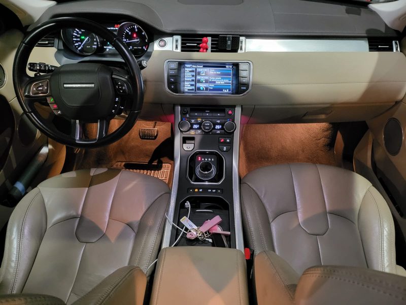 LAND ROVER RANGE ROVER EVOQUE 2.2 TD4 150cv BVA // Toit Panoramique , Caméra , Meridian // Révision 