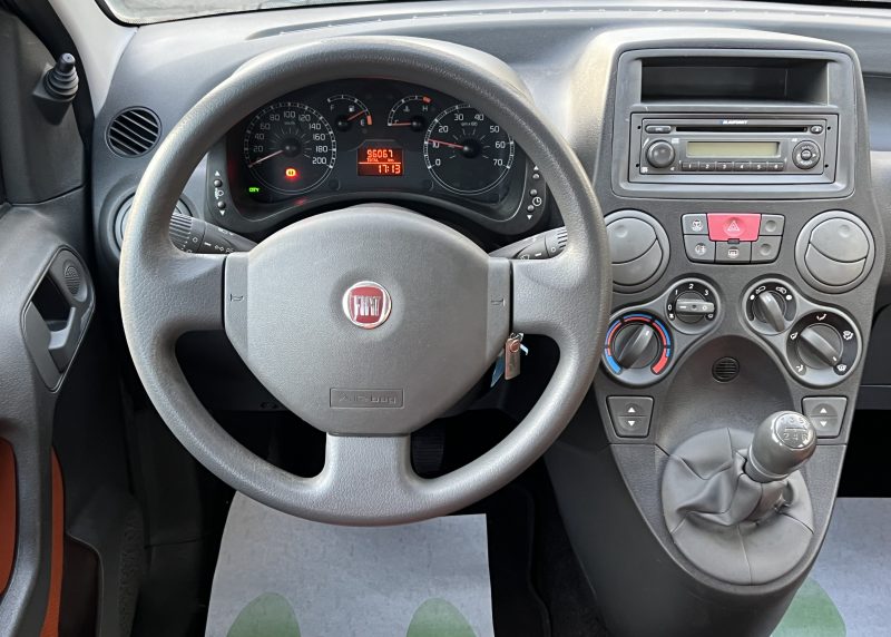 FIAT PANDA II 1.2 60 Cv 5 PORTES / CLIMATISATION BLUETOOTH PAIEMENT 4 FOIS CB POSS - GARANTIE 1 AN