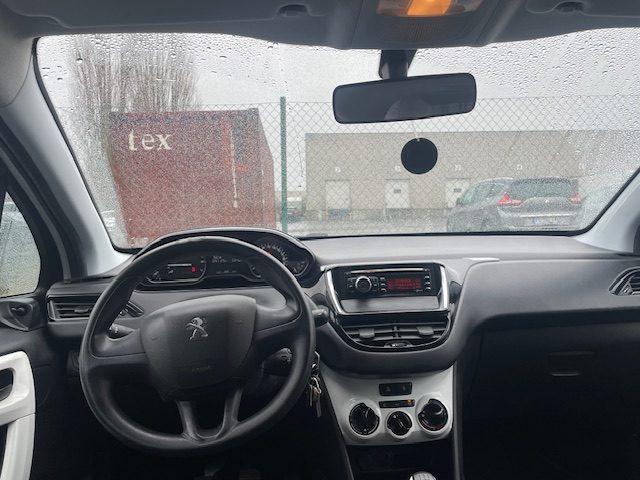 PEUGEOT 208 LIKE