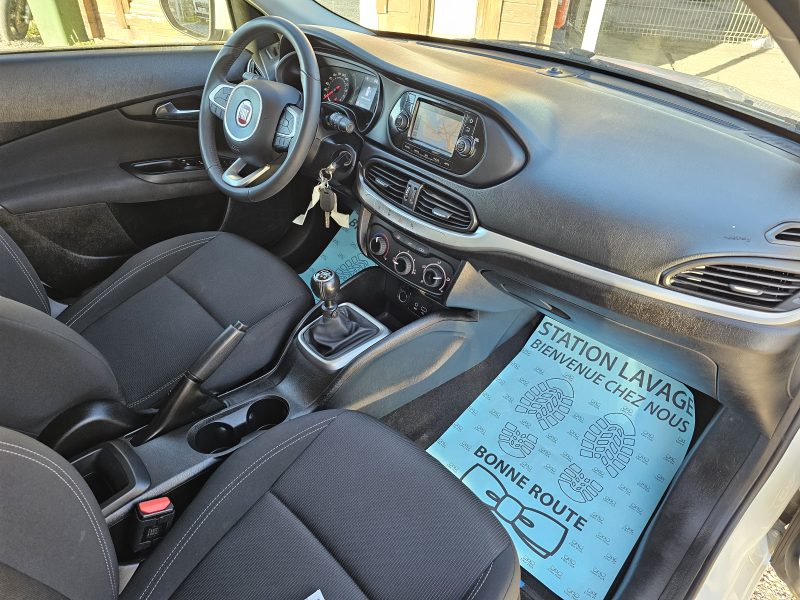 FIAT TIPO 1,4i 95 CH 5 PORTES GPS LED CLIM 