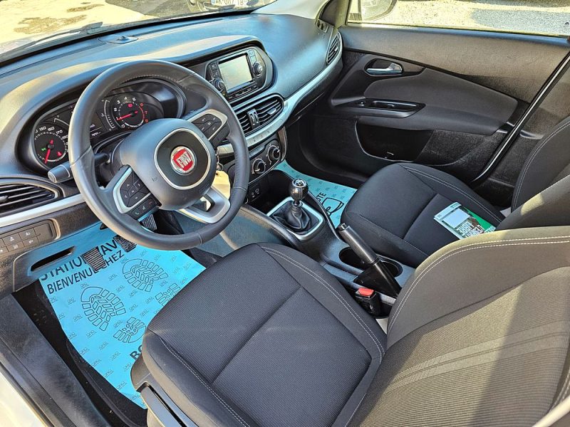 FIAT TIPO 1,4i 95 CH 5 PORTES GPS LED CLIM 