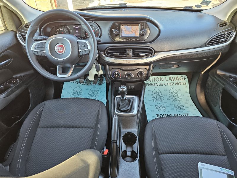 FIAT TIPO 1,4i 95 CH 5 PORTES GPS LED CLIM 