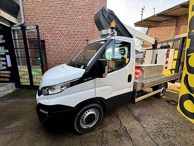 IVECO DAILY VI Camionnette 2018
