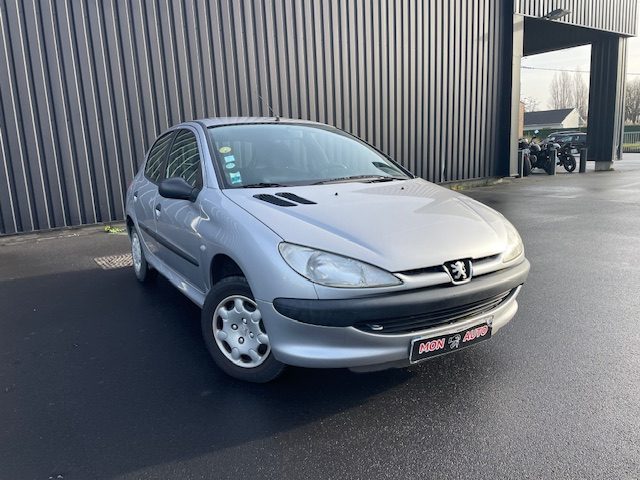 PEUGEOT 206  