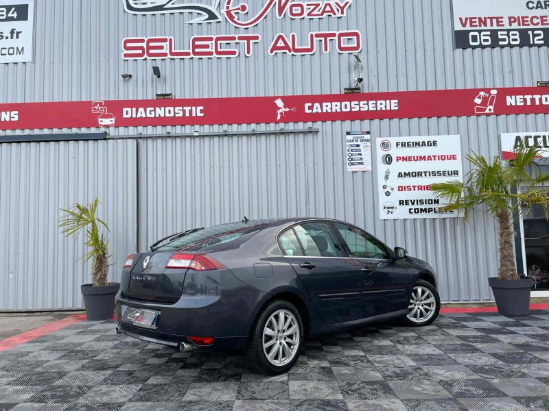 RENAULT LAGUNA III 2012