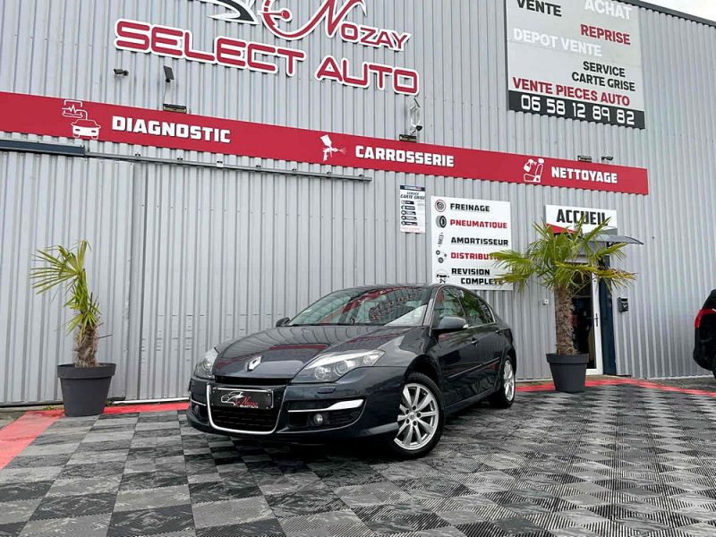 RENAULT LAGUNA III 2012