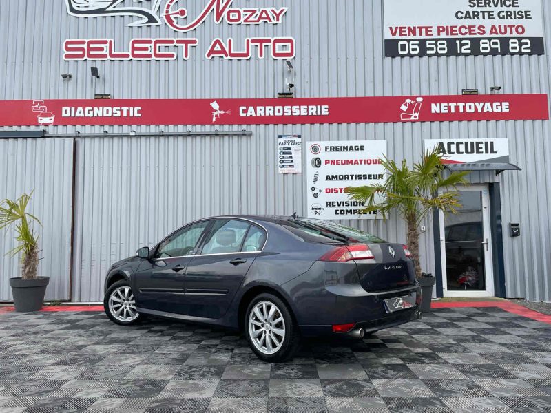 RENAULT LAGUNA III 2012