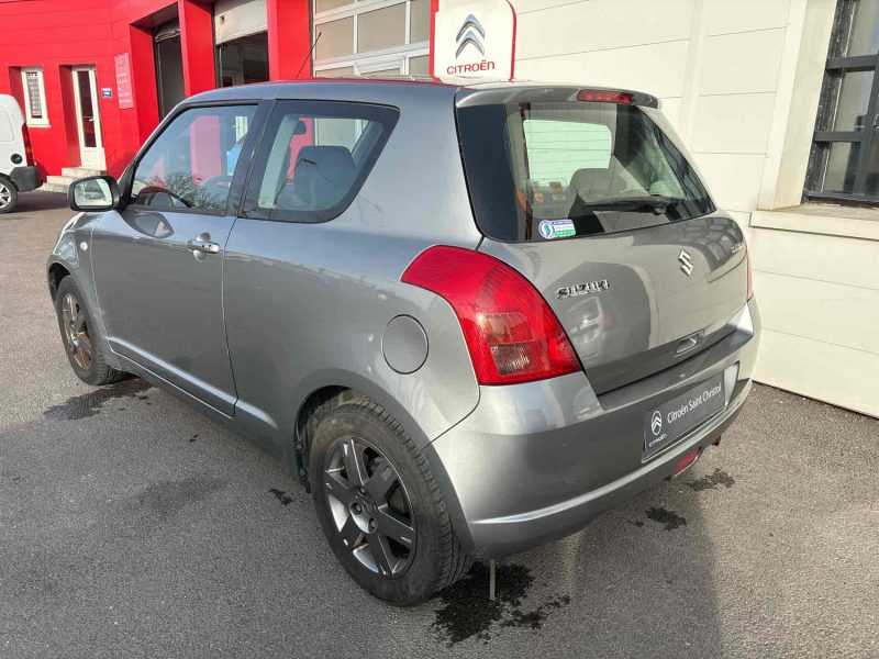 SUZUKI SWIFT III 1.3 1328cm3 92cv