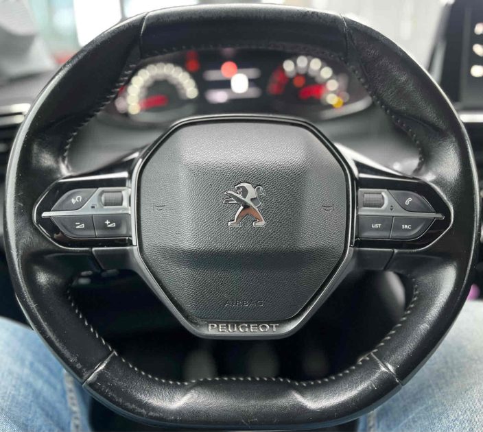 PEUGEOT 208 II 2019