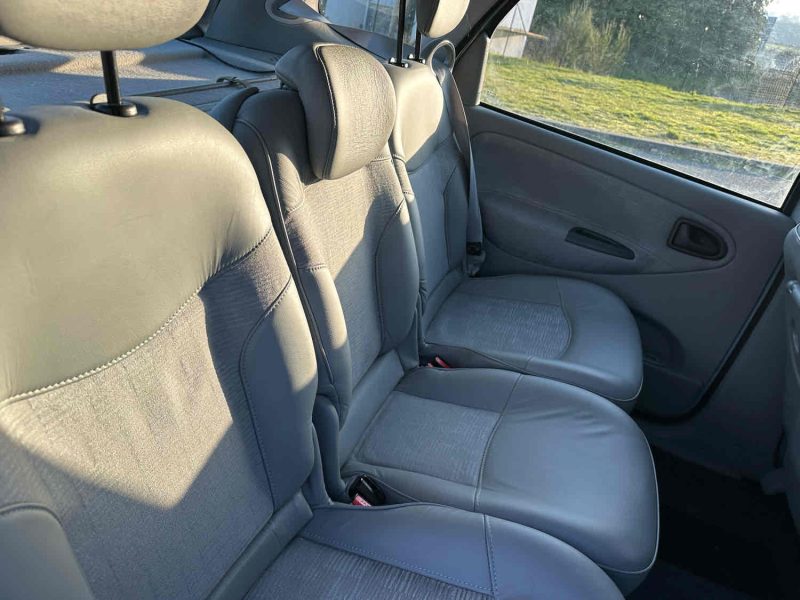 RENAULT SCÉNIC I Monospace 2001