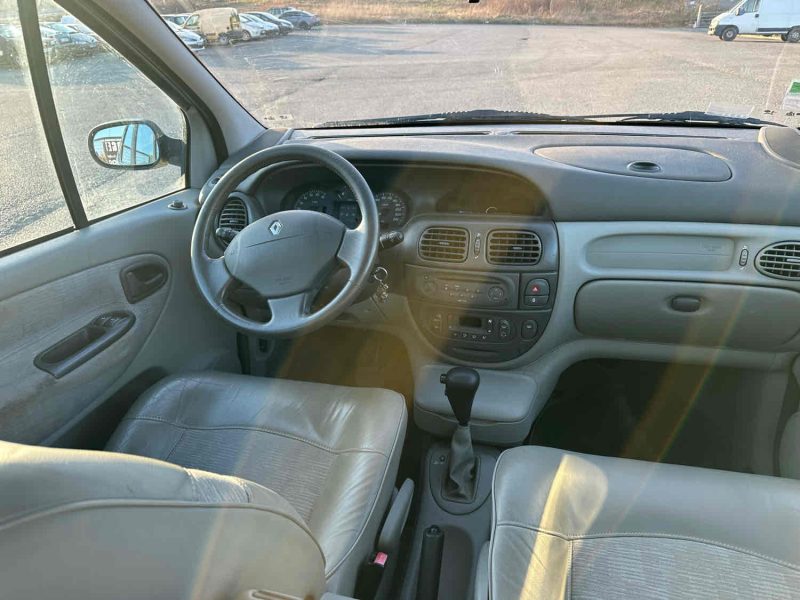 RENAULT SCÉNIC I Monospace 2001
