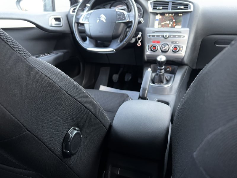 CITROEN C4 II PHASE 2 1.6 HDI 120 Cv GPS BLUETOOTH REGULATEUR CRIT AIR 2 - GARANTIE 1 AN