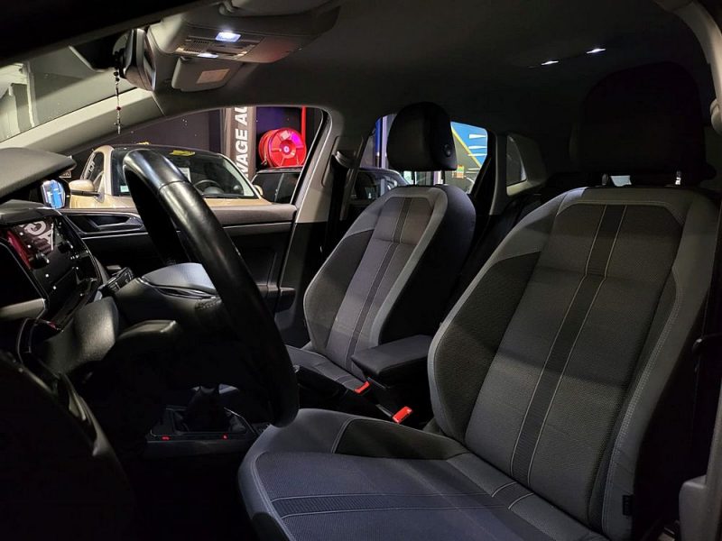 VOLKSWAGEN POLO VI 1.0 TSI 95 CV R LINE / VIRTUAL COCKPIT / CAMERA DE RECUL / RADAR AV ET AR / PACK 