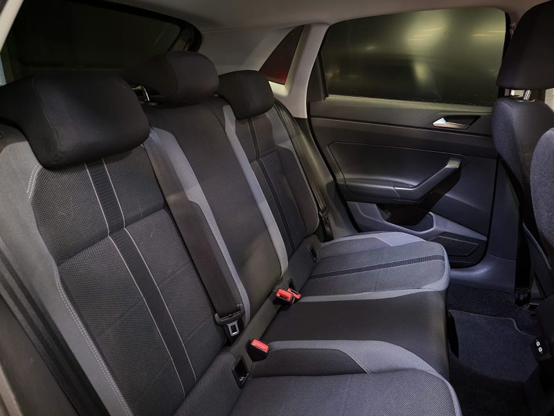 VOLKSWAGEN POLO VI 1.0 TSI 95 CV R LINE / VIRTUAL COCKPIT / CAMERA DE RECUL / RADAR AV ET AR / PACK 