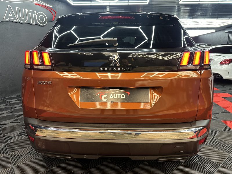 PEUGEOT 3008  2017