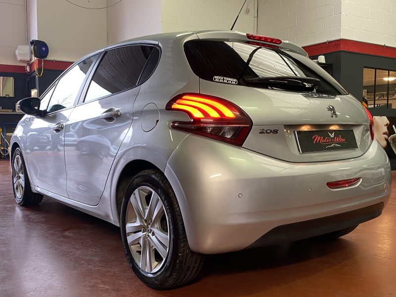 PEUGEOT 208 I 2016
