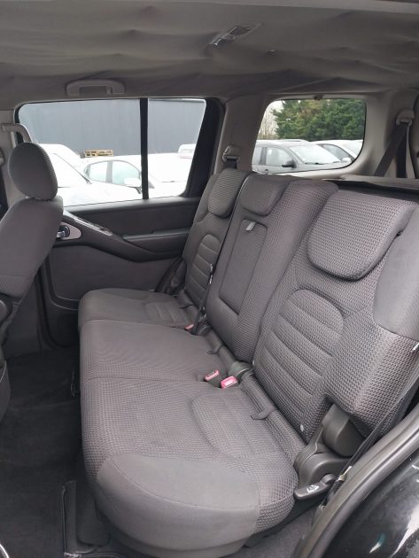NISSAN PATHFINDER III 2.5 dCi 4WD 174