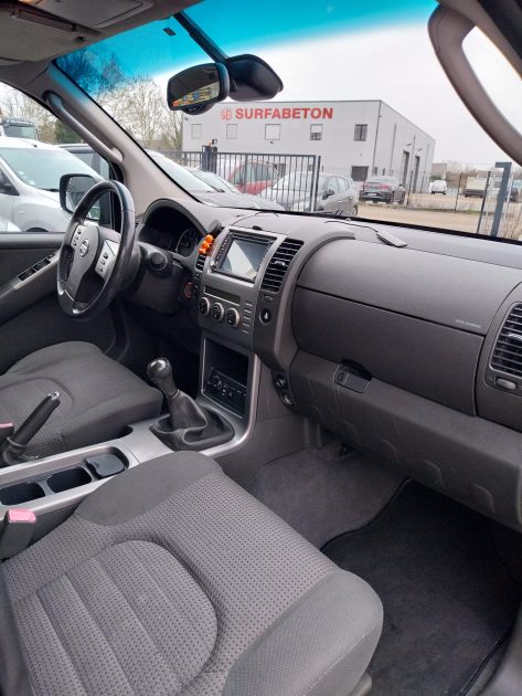 NISSAN PATHFINDER III 2.5 dCi 4WD 174