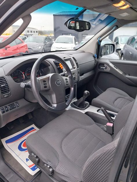 NISSAN PATHFINDER III 2.5 dCi 4WD 174